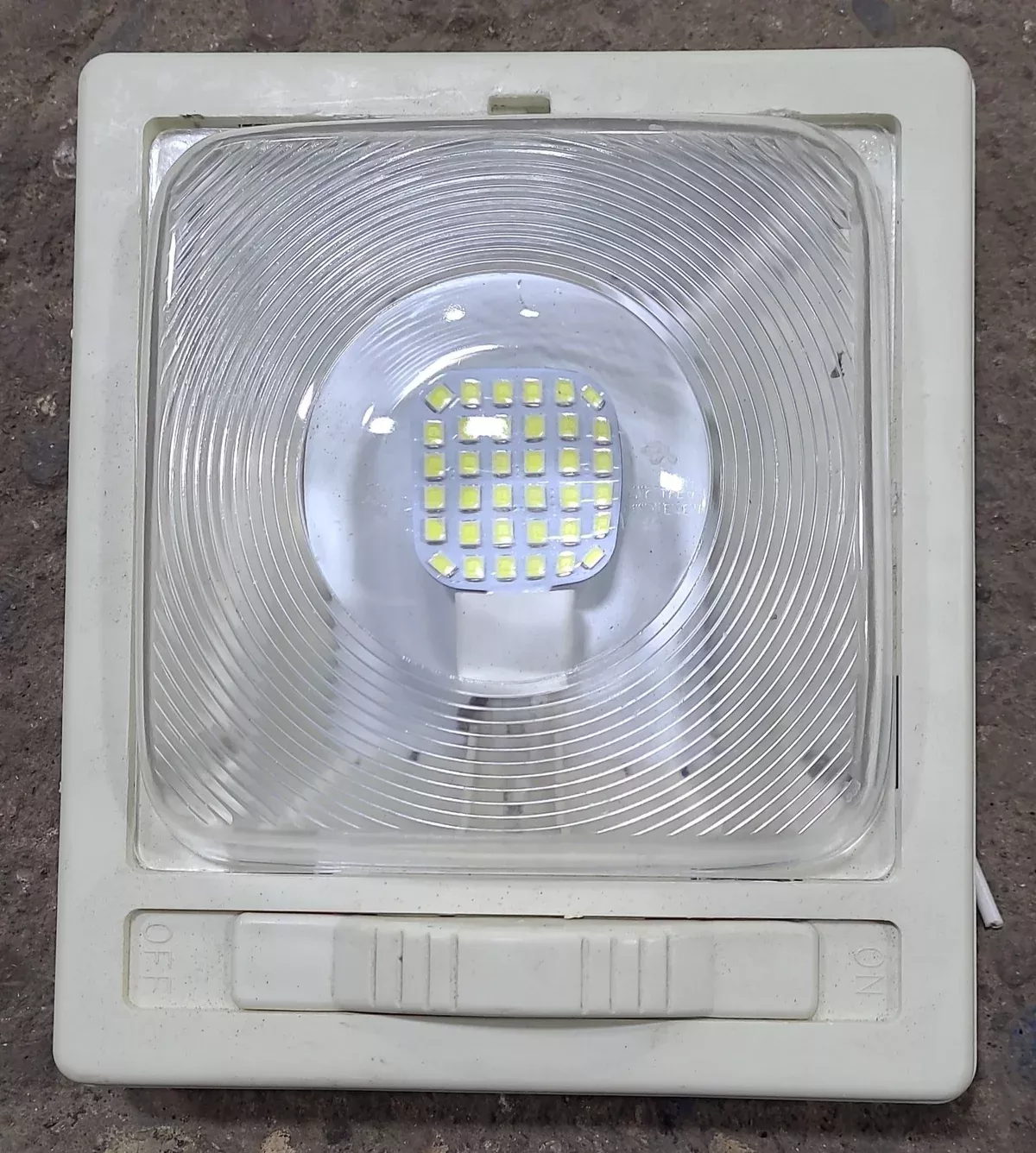 Used RV Interior Light Fixture - LR 36513 - SINGLE -